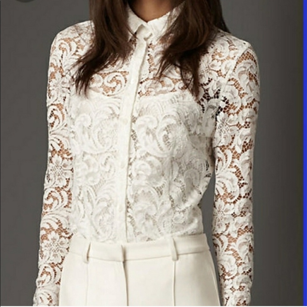 BCBGMAXAZRIA scalloped lace top NWT!